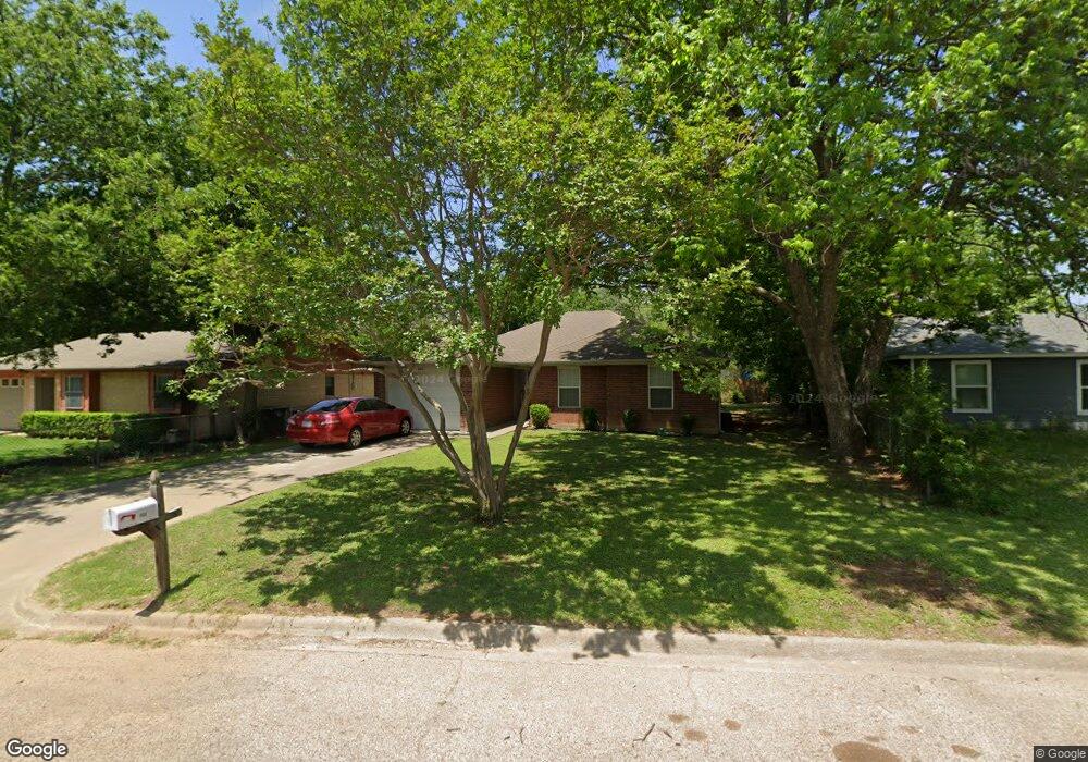 808 W Smith St, Cleburne, TX 76033 - photo 1