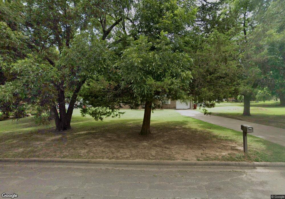 506 N F St, Hugo, OK 74743 - photo 1