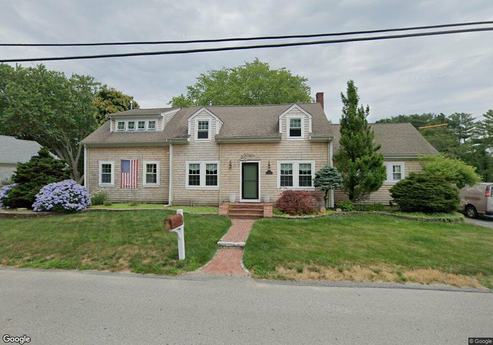 79 Rockland St, South Dartmouth, MA 02748 - photo 1