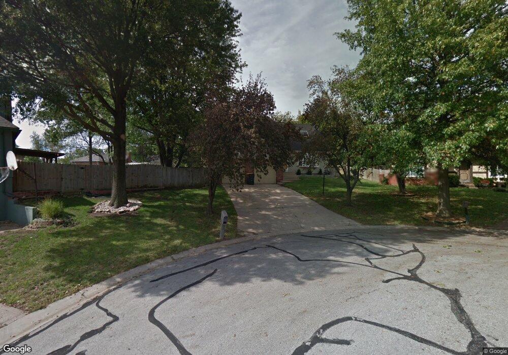 6522 Hallet St, Shawnee, KS 66216 - photo 1