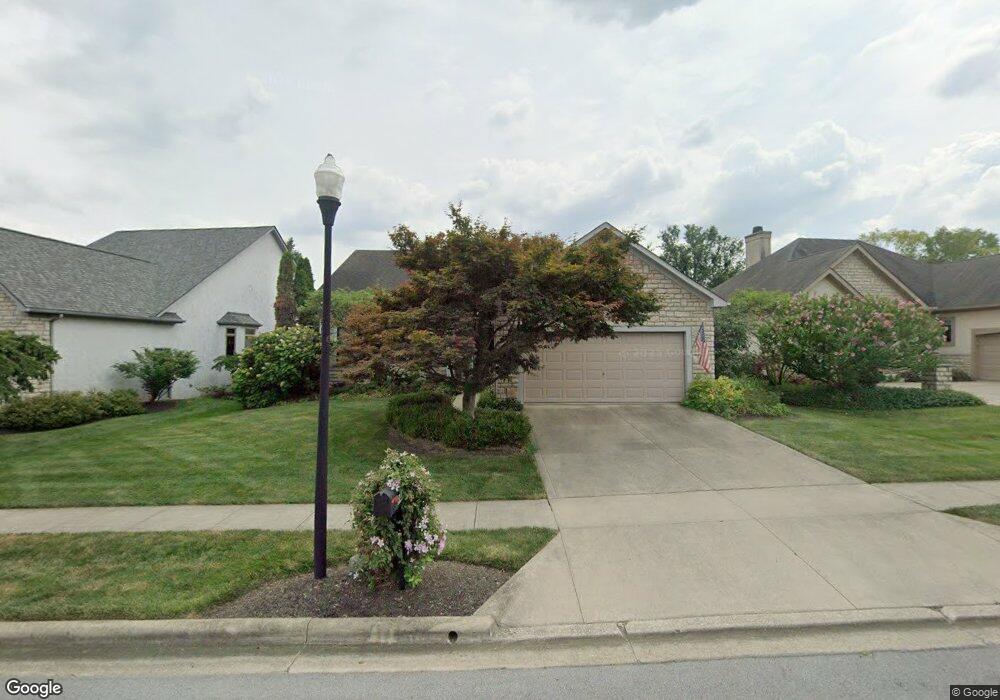 945 Augusta Glen Dr, Columbus, OH 43235 - photo 1