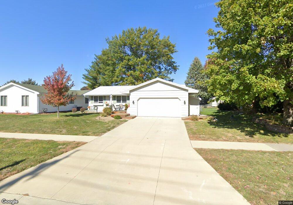 2410 N 4th Ave E, Newton, IA 50208 - photo 1