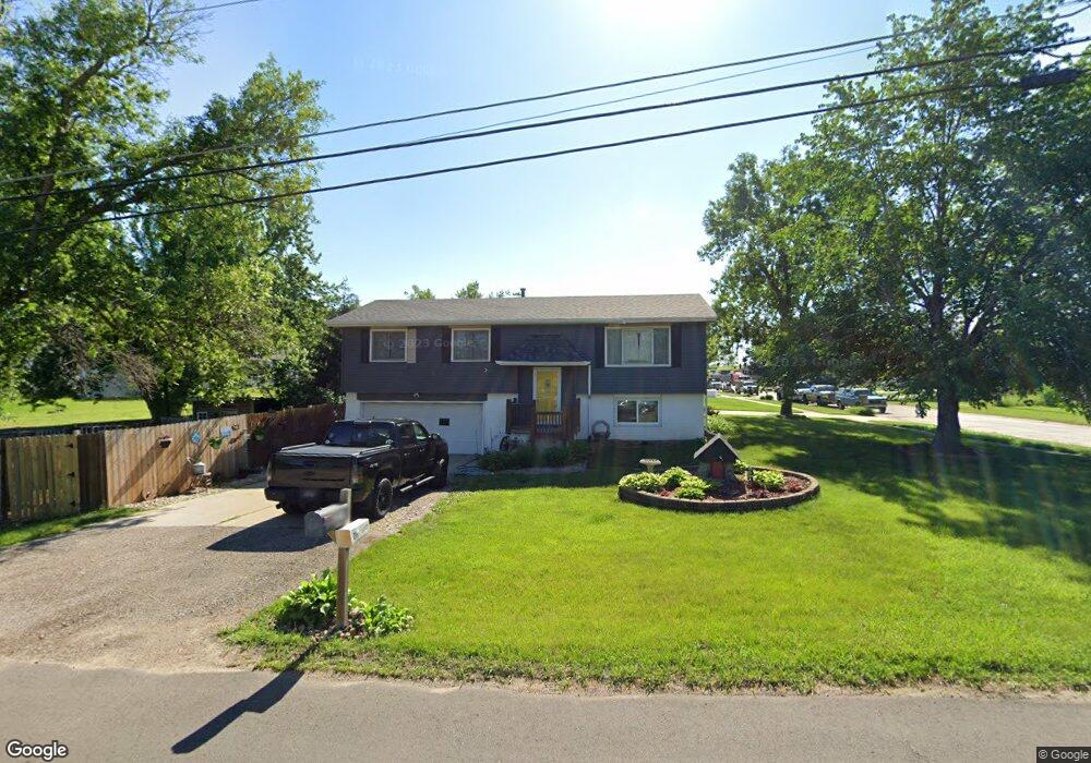 2279 26th St NW, Cedar Rapids, IA 52405 - photo 1