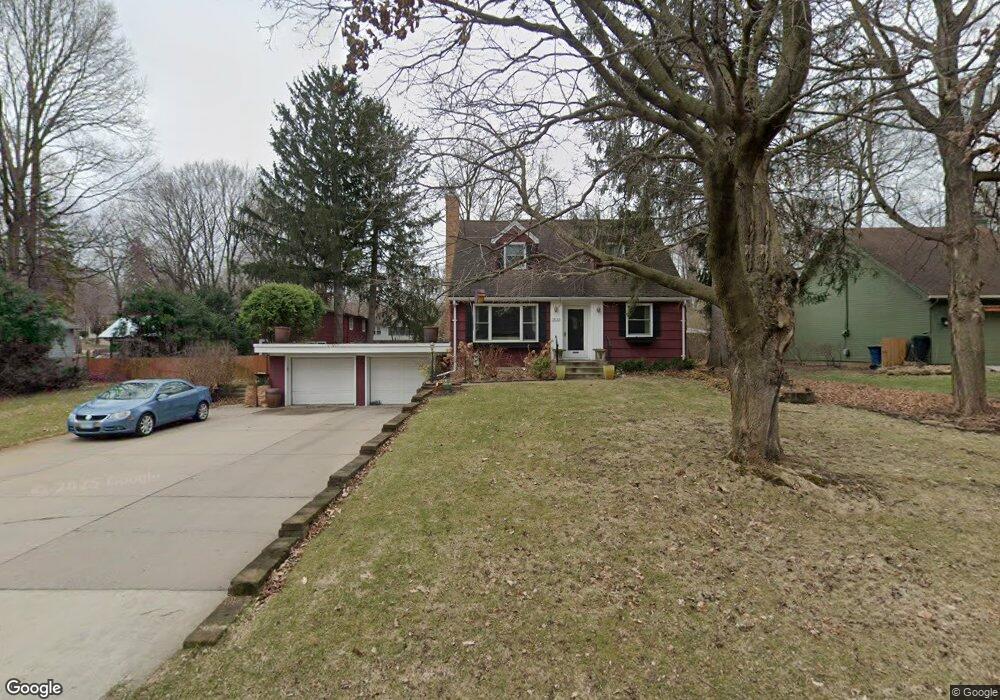 19135 Rutledge Rd, Wayzata, MN 55391 - photo 1