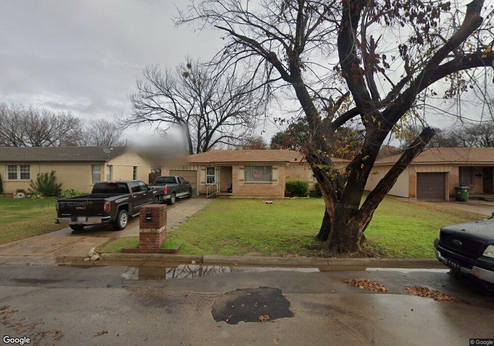 1028 Zelda Dr, Hurst, TX 76053 - photo 1