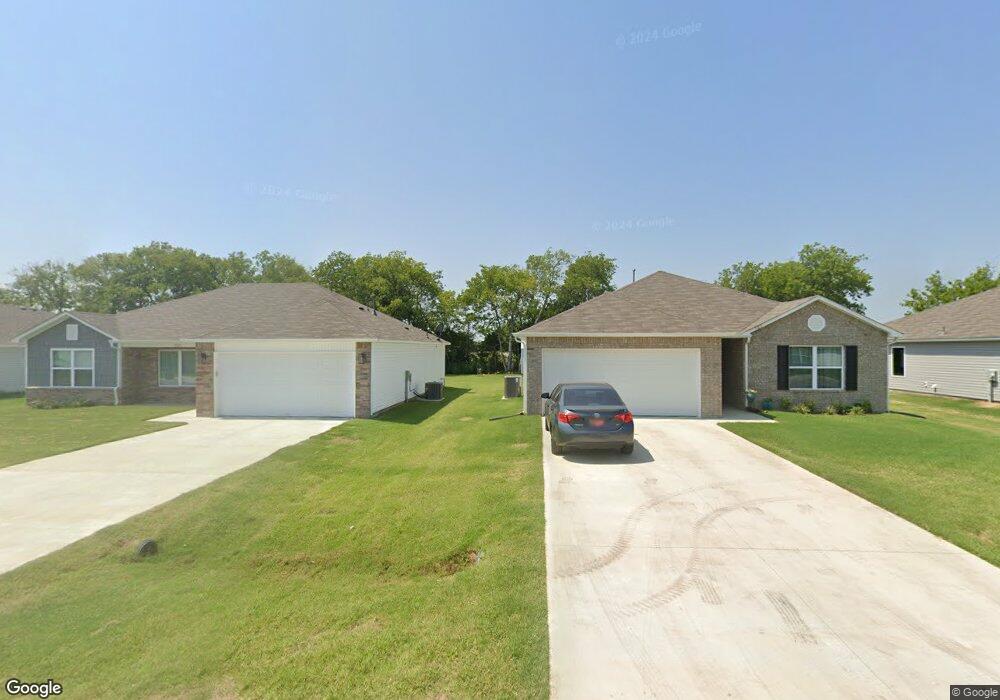721 Cherokee St, Haskell, OK 74436 - photo 1