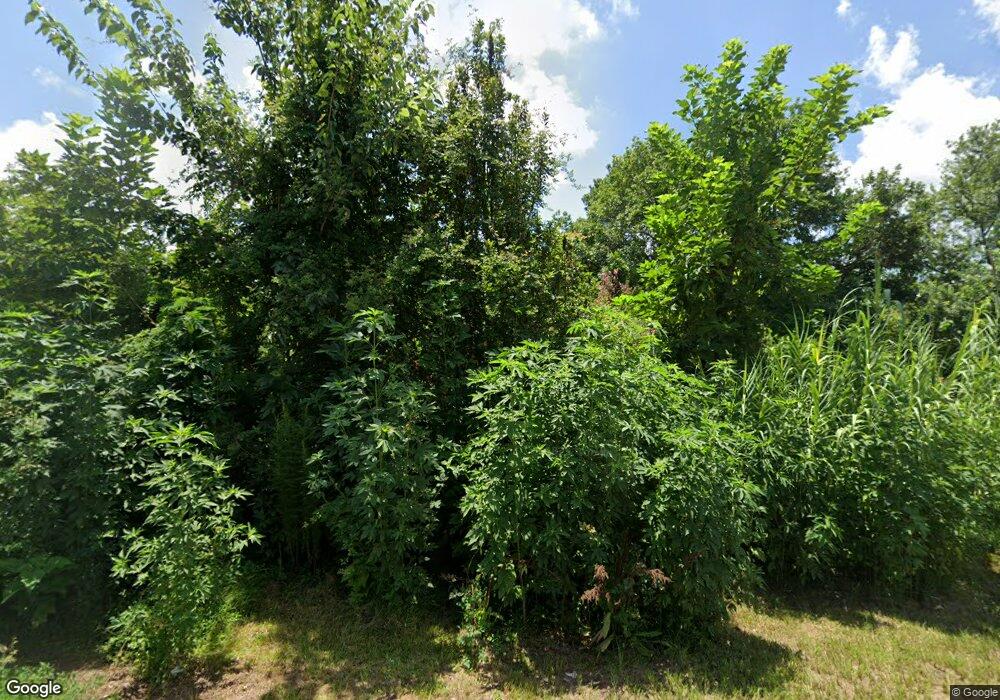 307 S Pine Cir, Pinehurst, TX 77362 - photo 1