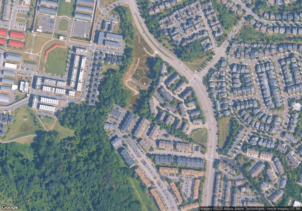 9134 Silvershadow Ct, Lorton, VA 22079 - photo 1