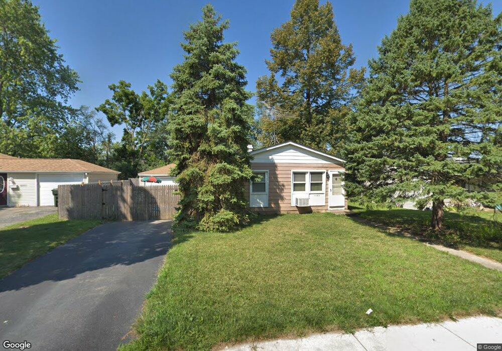 1028 Tacoma St, Carpentersville, IL 60110 - photo 1