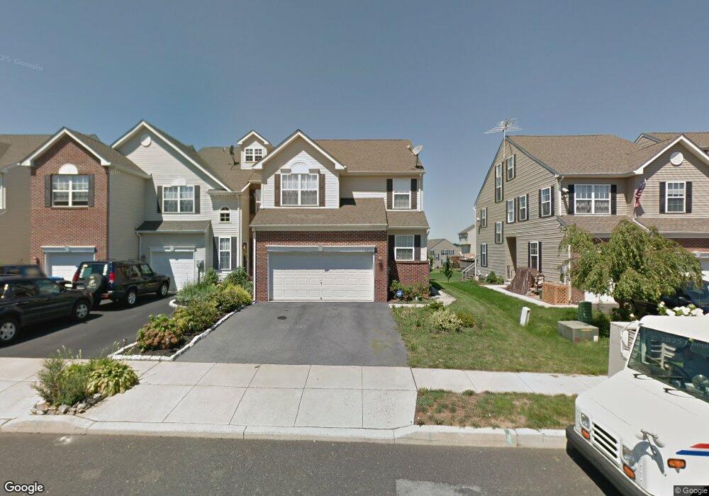 5231 Spring Ridge Dr E, Macungie, PA 18062 - photo 1