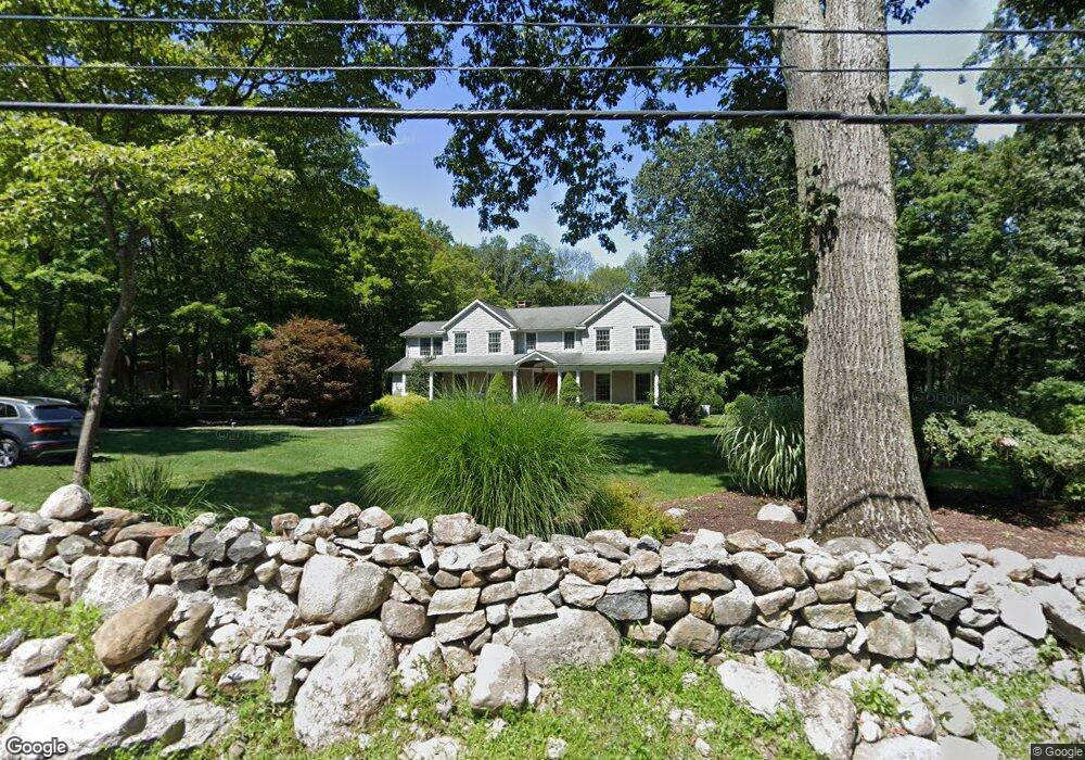 28 Godfrey Rd W, Weston, CT 06883 - photo 1