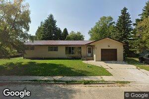 805 6th St NE, Rolla, ND 58367