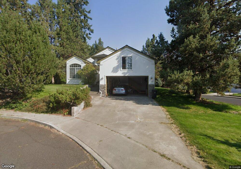 1682 NE Lilac Ct, Bend, OR 97701 - photo 1