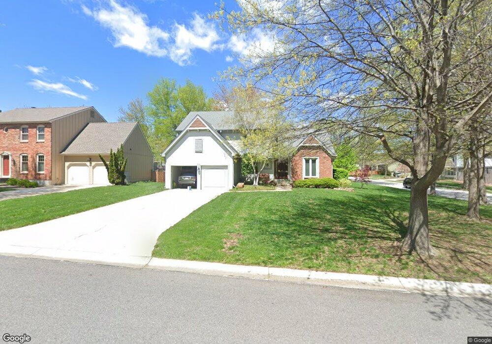 9106 Allman Rd, Lenexa, KS 66219 - photo 1