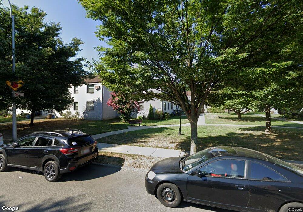 6816 138th St unit B, Flushing, NY 11367 - photo 1