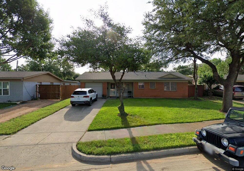 828 Jerry Ln, Bedford, TX 76022 - photo 1