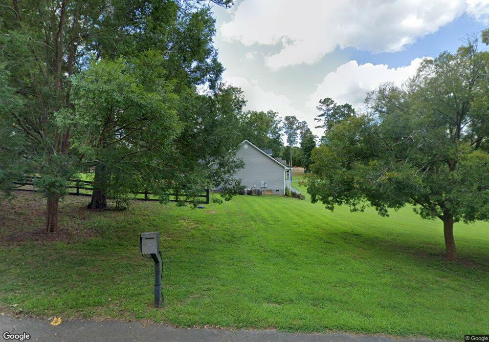 556 Meadow Cir, Ellijay, GA 30540 - photo 1