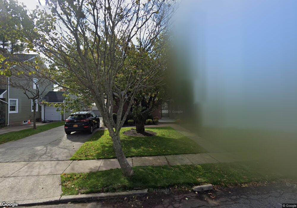 1063 Robin Rd, Franklin Square, NY 11010 - photo 1