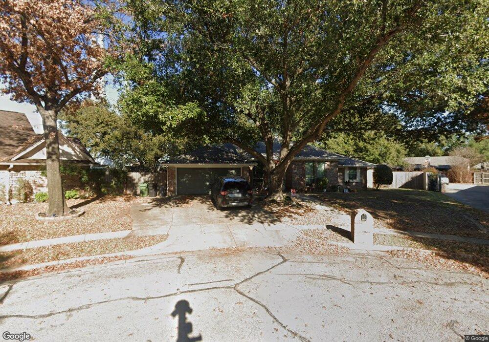 301 Elisha Ct, Bedford, TX 76021 - photo 1