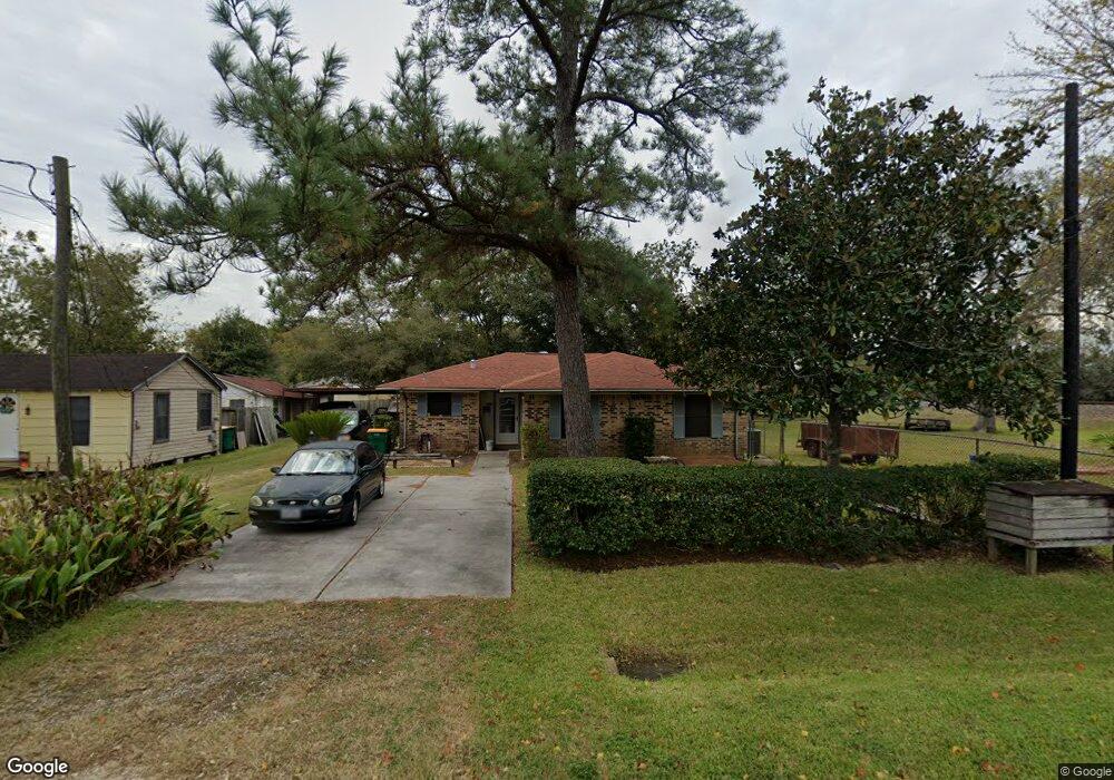 3916 2nd St, Pearland, TX 77581 - photo 1