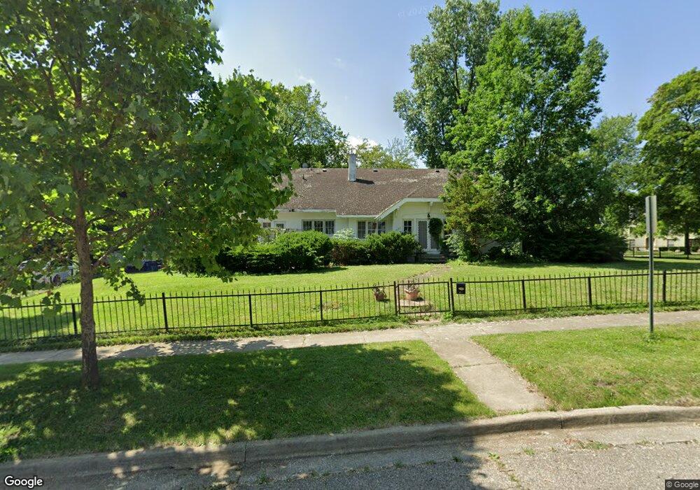 1621 Crescent Dr, Flint, MI 48503 - photo 1