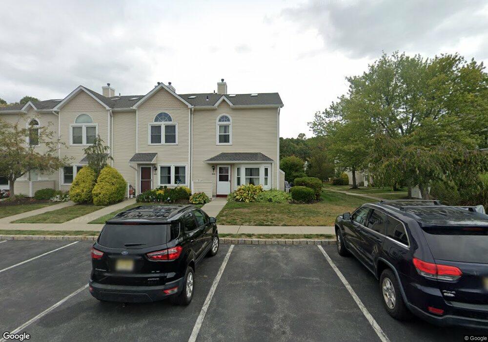 642 Faulkner Dr, Hackettstown, NJ 07840 - photo 1