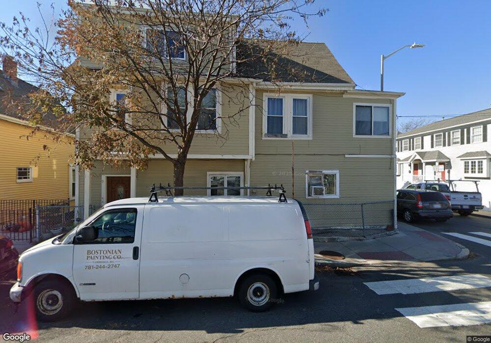 9 Cedar St, Cambridge, MA 02140 - photo 1