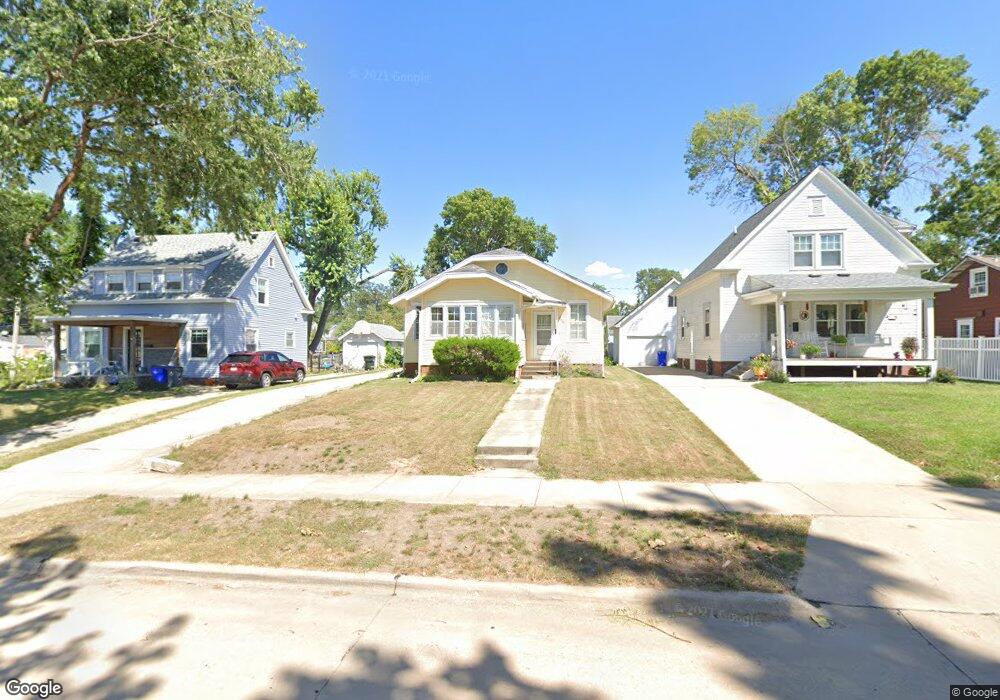 2047 Linn Blvd SE, Cedar Rapids, IA 52403 - photo 1