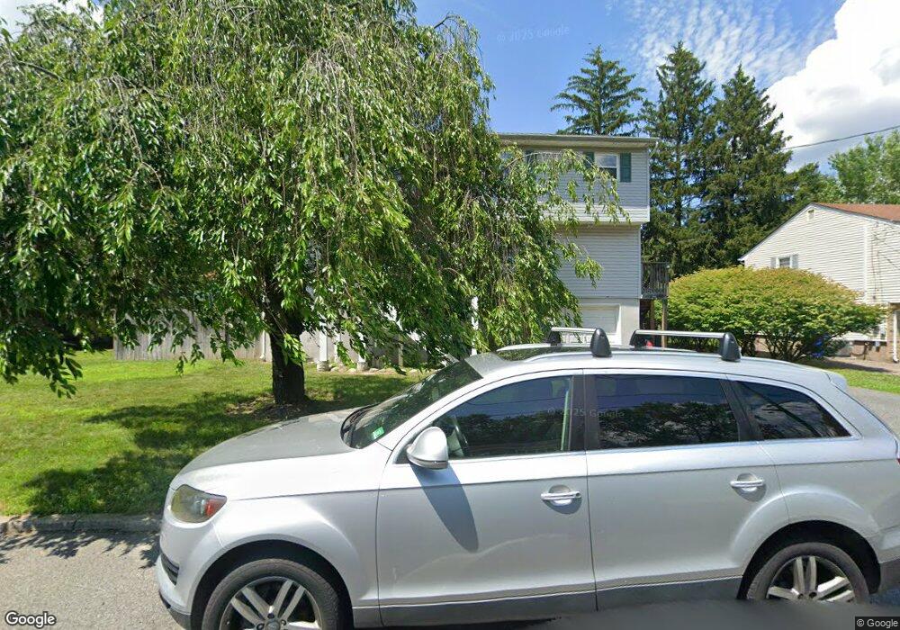 423 Poplar Ave, Pompton Lakes, NJ 07442 - photo 1