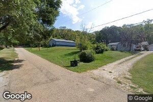 305 E Chestnut St, Gladstone, IL 61437