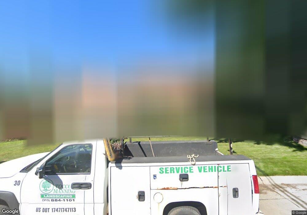 17 Elmsleigh Ln, Grosse Pointe, MI 48230 - photo 1