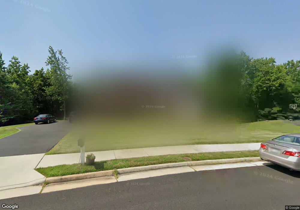 8899 Laurel Overlook Dr, Lorton, VA 22079 - photo 1