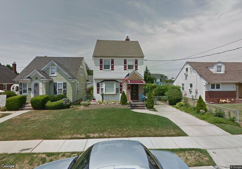 28 State St, Oceanside, NY 11572 - photo 1