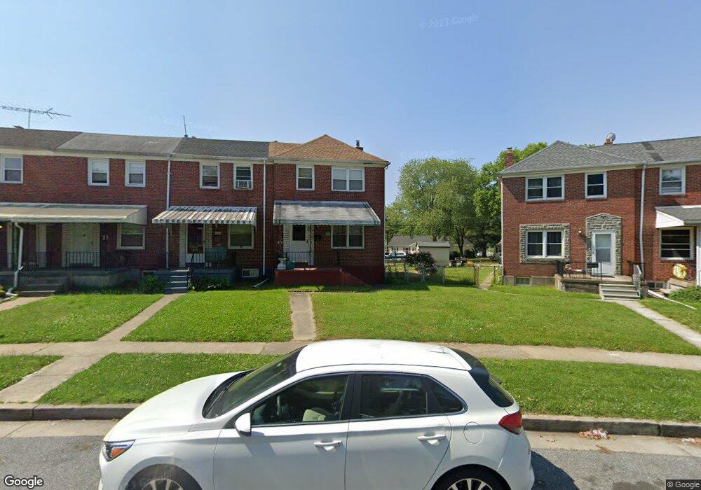 72 S Hawthorne Rd, Middle River, MD 21220 - photo 1