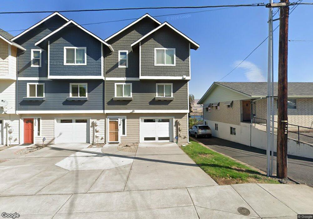 2307 E 10th St, the Dalles, OR 97058 - photo 1