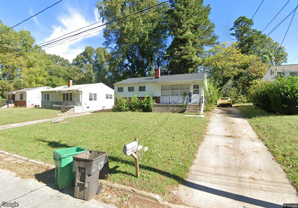 2013 Wesley Dr, High Point, NC 27260 - photo 1