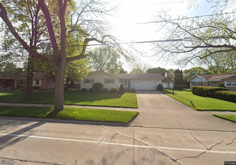 227 Frank Rd, Frankenmuth, MI 48734 - photo 1