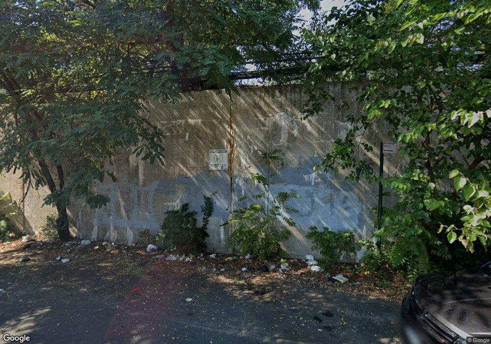31-06 100 St, Jamaica, NY 11417 - photo 1