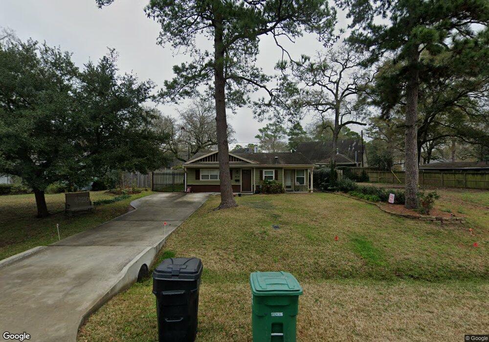 914 Gardenia Dr, Houston, TX 77018 - photo 1