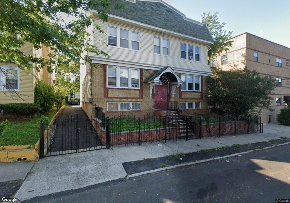 215 Alexander St unit 217, Newark, NJ 07106 - photo 1