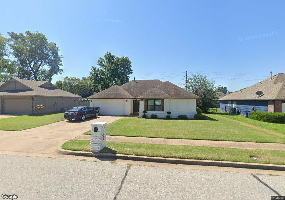 1709 W Utica St, Broken Arrow, OK 74011 - photo 1