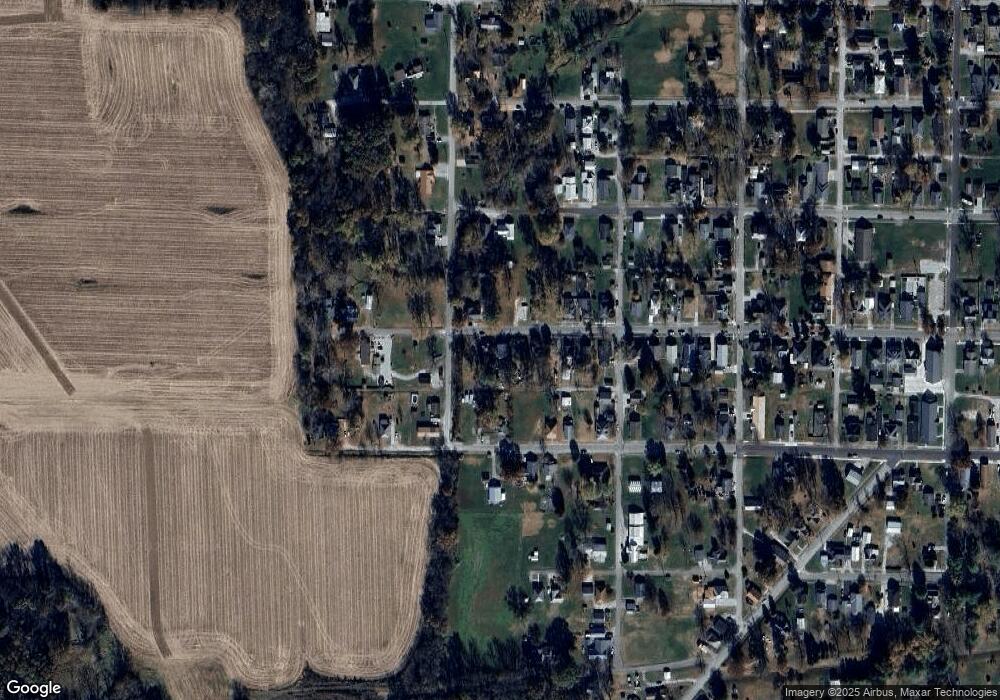 925 W 4th St, Bicknell, IN 47512 - photo 1