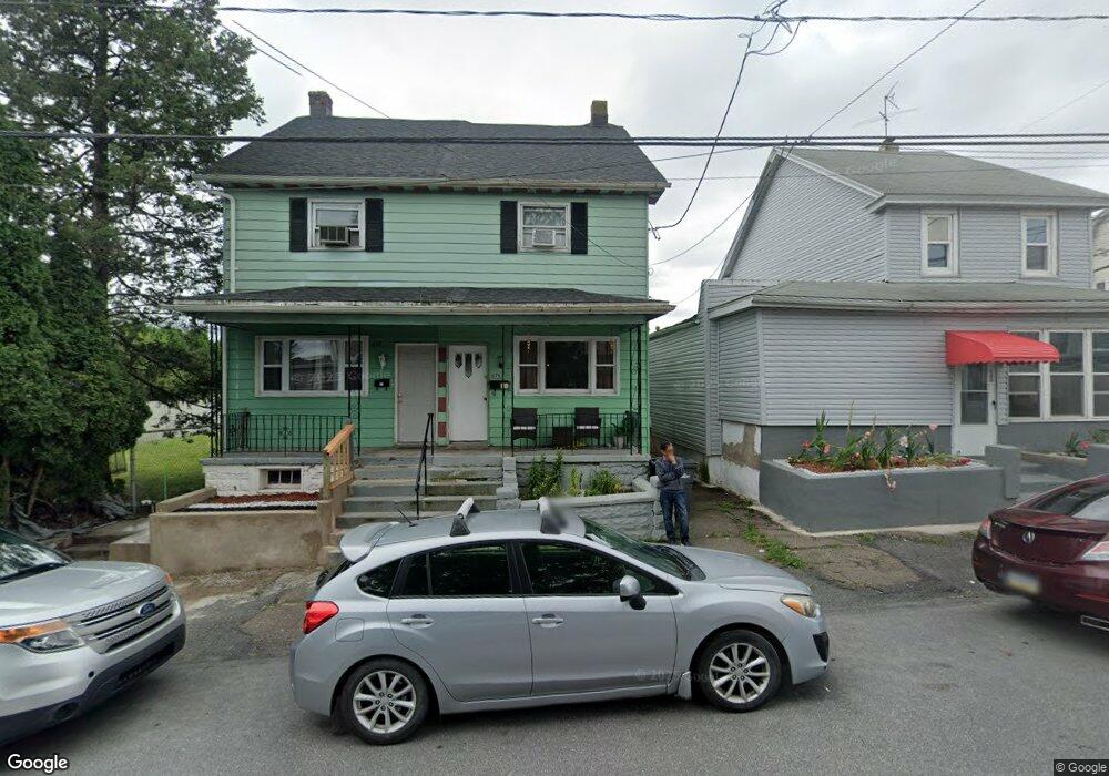 676 Hayes St, Hazleton, PA 18201 - photo 1