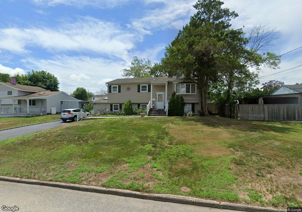 2914 Rhode Island Ave, Medford, NY 11763 - photo 1