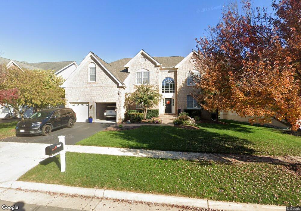 25330 Justice Dr, Chantilly, VA 20152 - photo 1