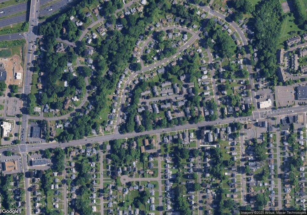 8 Danforth Ln, West Hartford, CT 06110 - photo 1