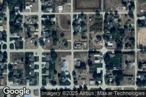 305 N 5th St, Plainview, NE 68769