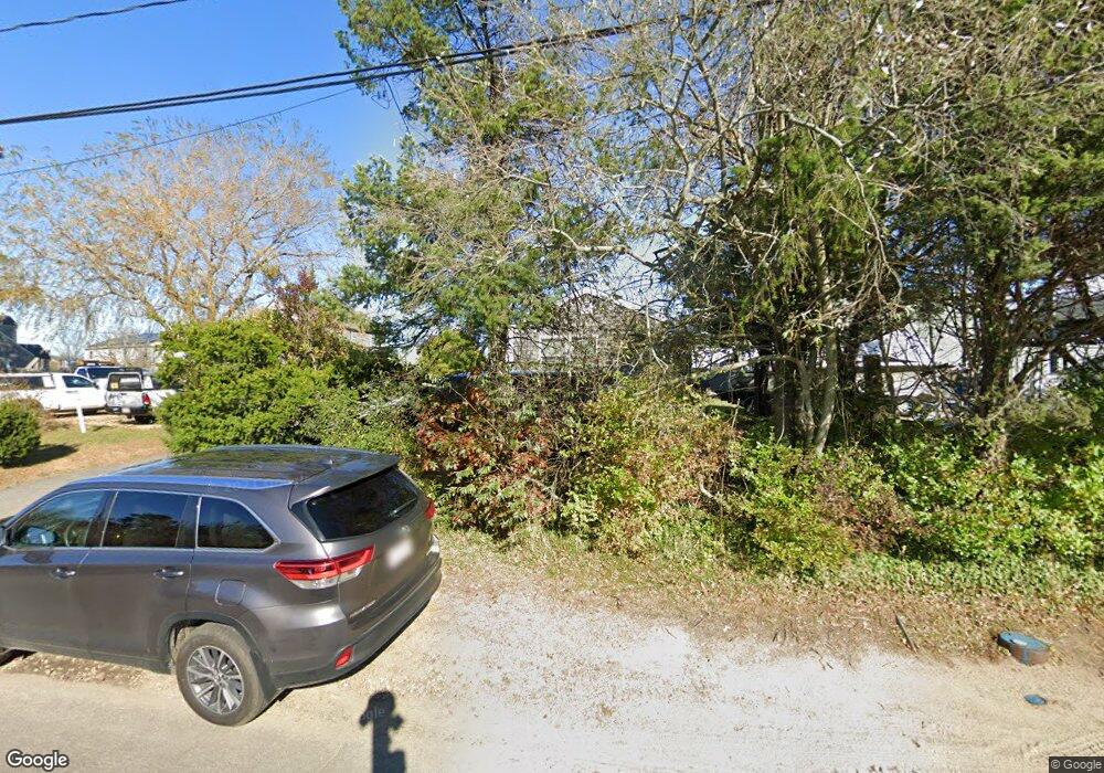 80 Lagoon Pond Rd, Vineyard Haven, MA 02568 - photo 1