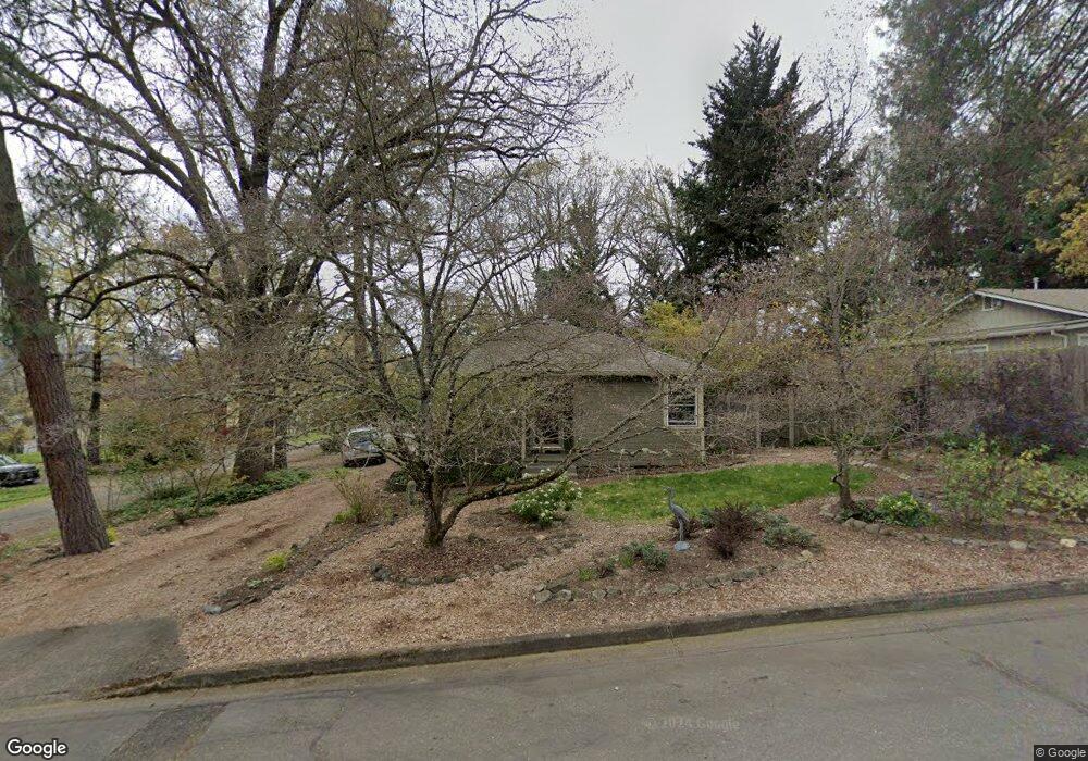 1103 NW D St, Grants Pass, OR 97526 - photo 1