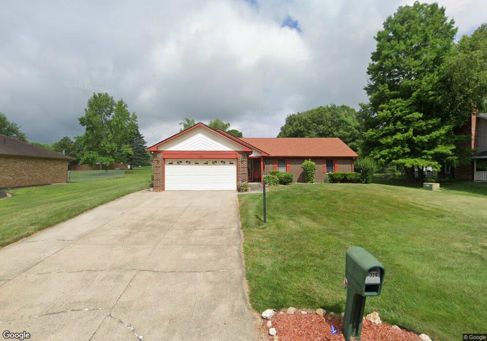320 Park Forest Dr E, Whiteland, IN 46184 - photo 1